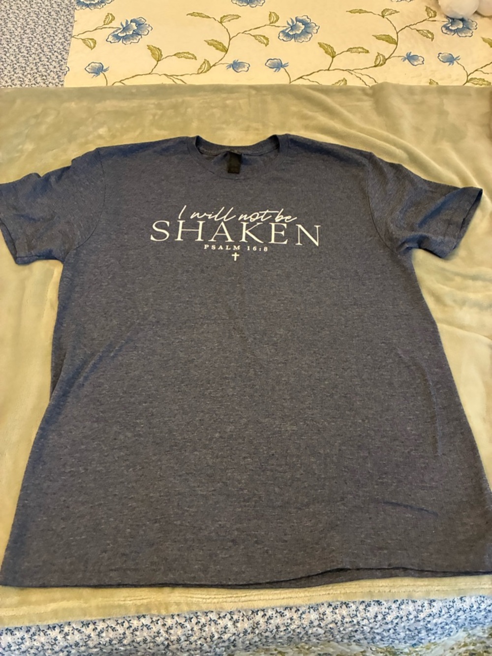 Unisex Gildan BrandBlue 'I Will Not Be Shaken' Psalm 16:8 Graphic Tee Size L